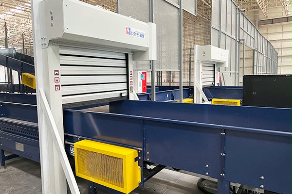 三合一快速门 三合一快速门